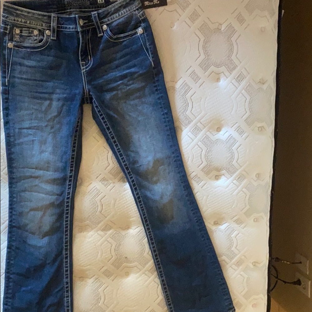 Miss me bootcut jeans. Size 28